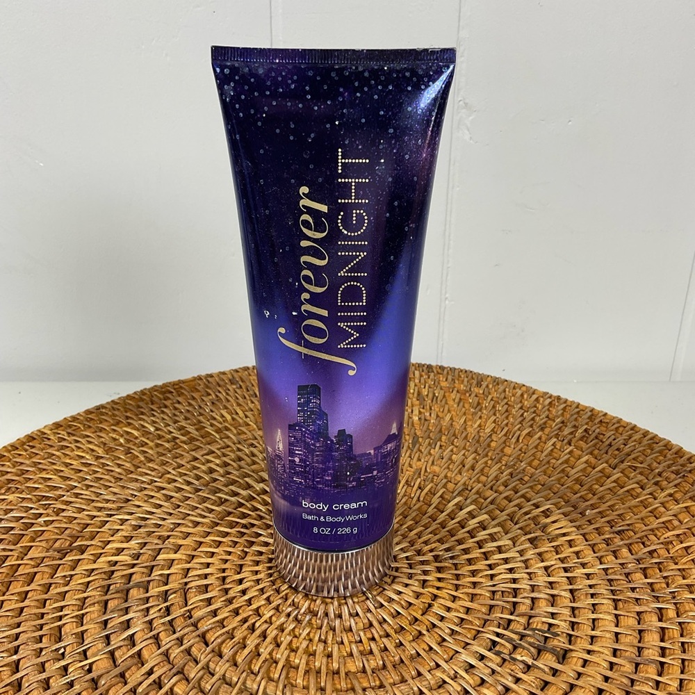 Bath & Body Works Forever Midnight Body Cream 8 oz Lotion Skin Care Rare New